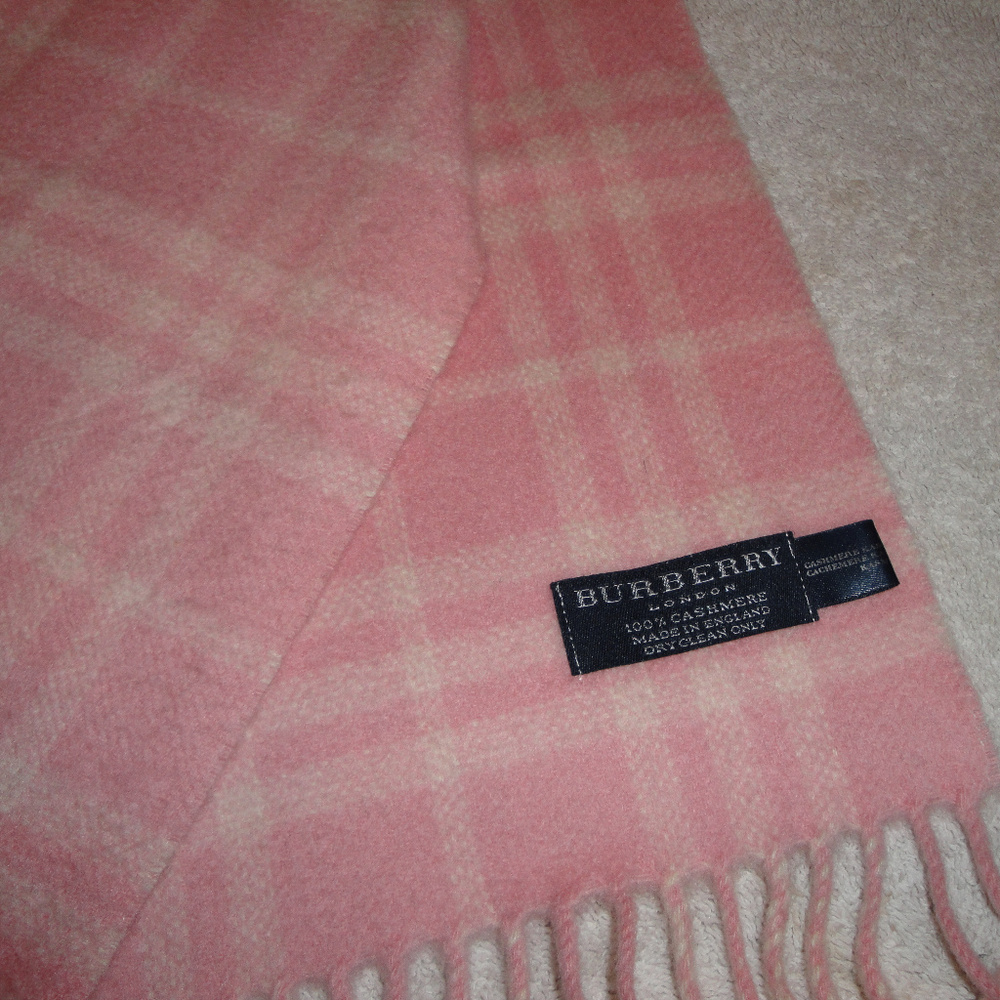 Burberry Scarf - Picture 2 of 3